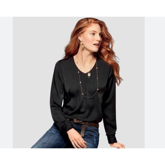 CAbi Blouse Style 3599 | Classic Black Vneck Blouse Ruffle Sleeves | Size Medium - Picture 1 of 4